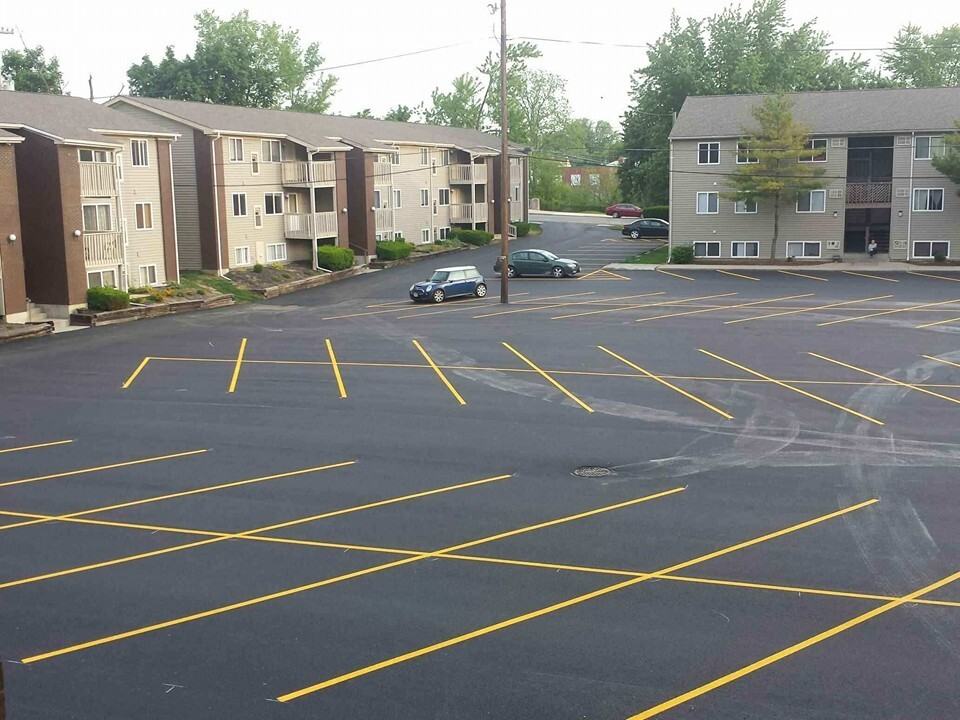 184 East Market Street - Photo 3 of 35