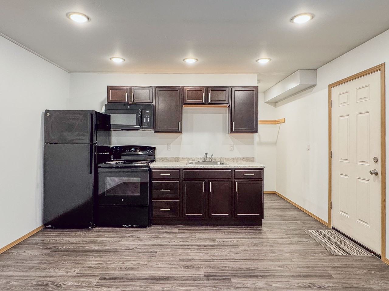 551 Snowman Lane - Photo 3 of 10