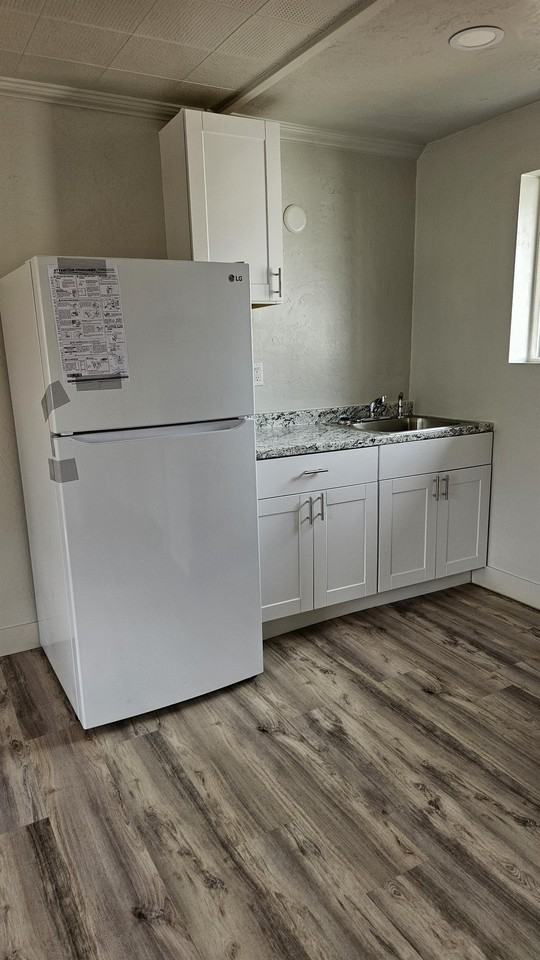 1180 Cove View Road - Photo 4 of 15