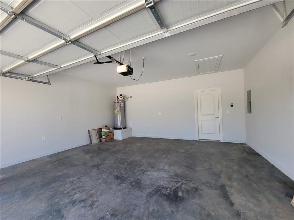 1041 Skyline Loop - Photo 4 of 21