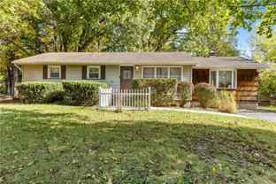 271 Crockett Dr - Photo 1 of 1