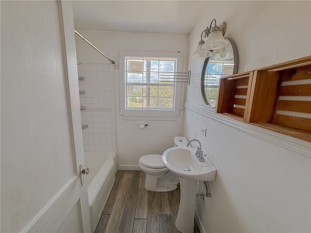 341 Sunset Ave Unit B #B - Photo 7 of 8