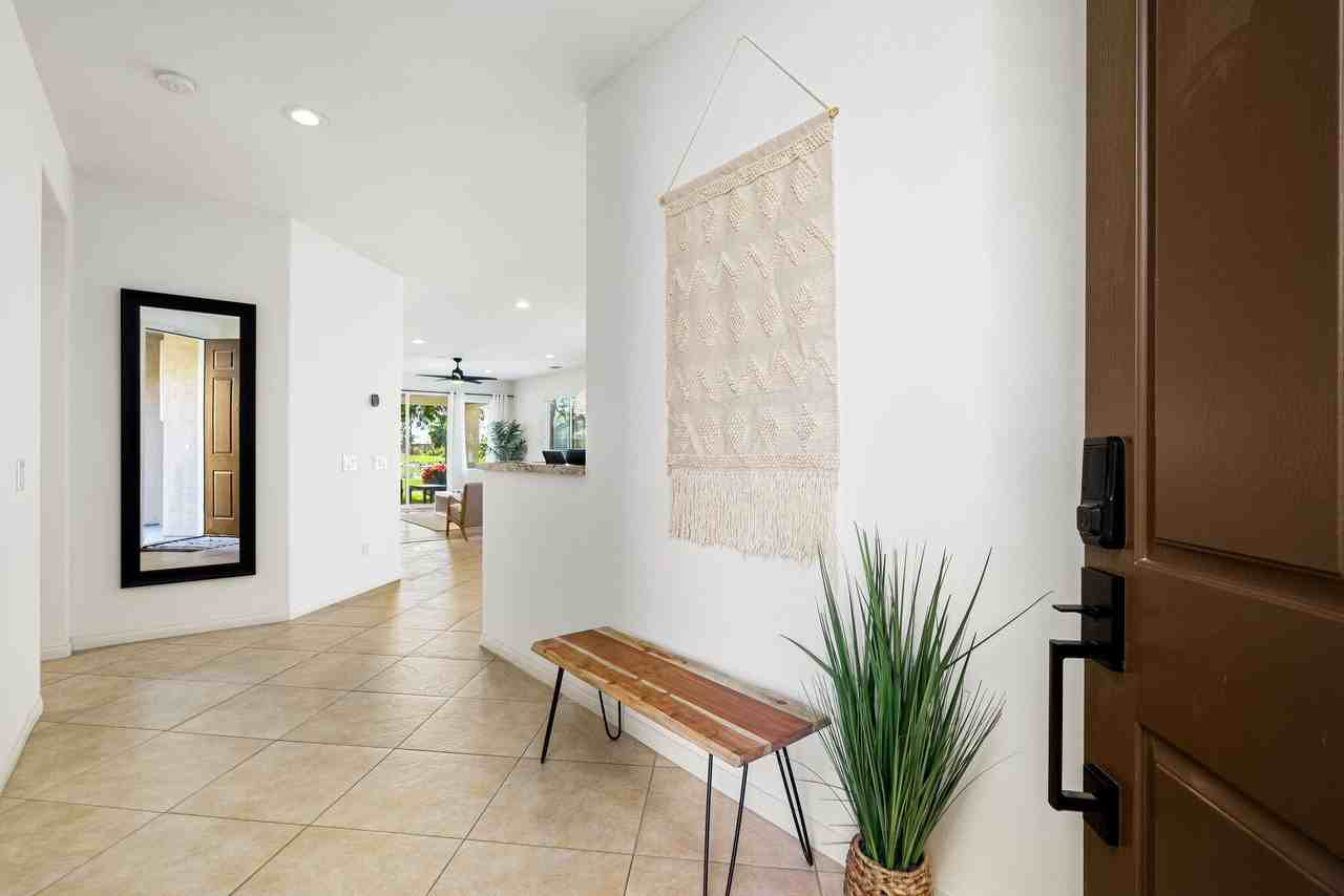 82223 Travolta Ave - Photo 3 of 16