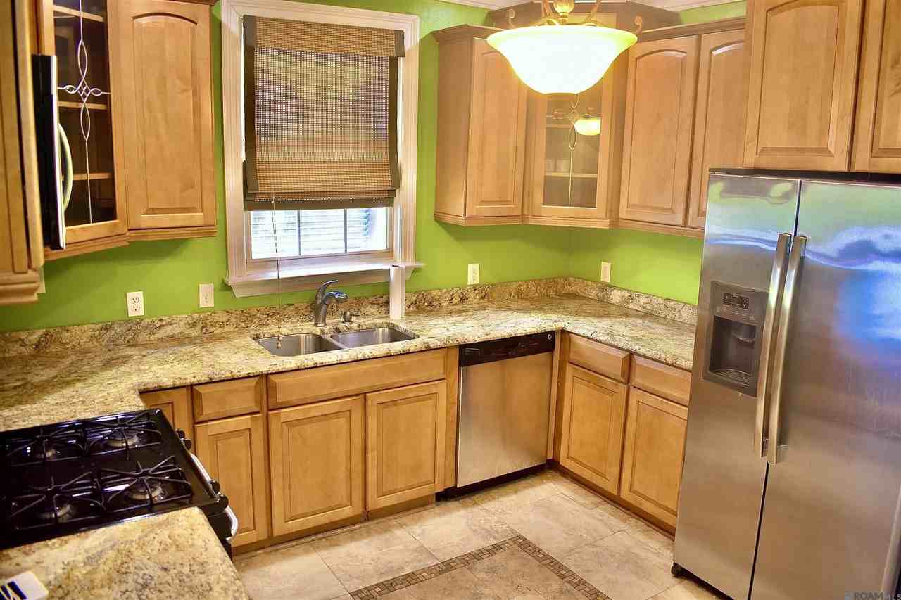 9129 Nelson St - Photo 6 of 12