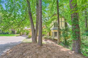 featured image of 110 Boulder Dr