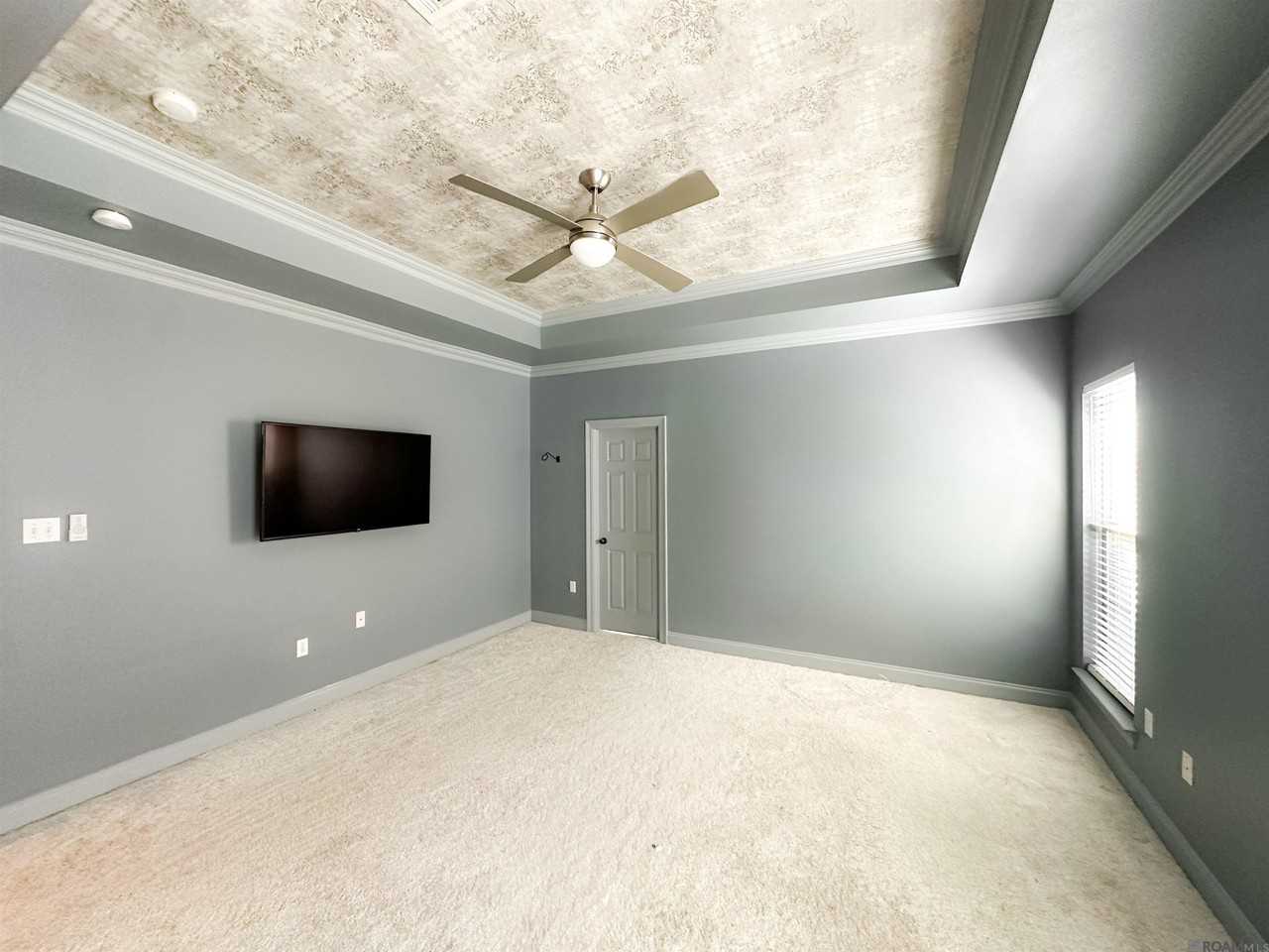 15104 Wax Myrtle Ave - Photo 4 of 29