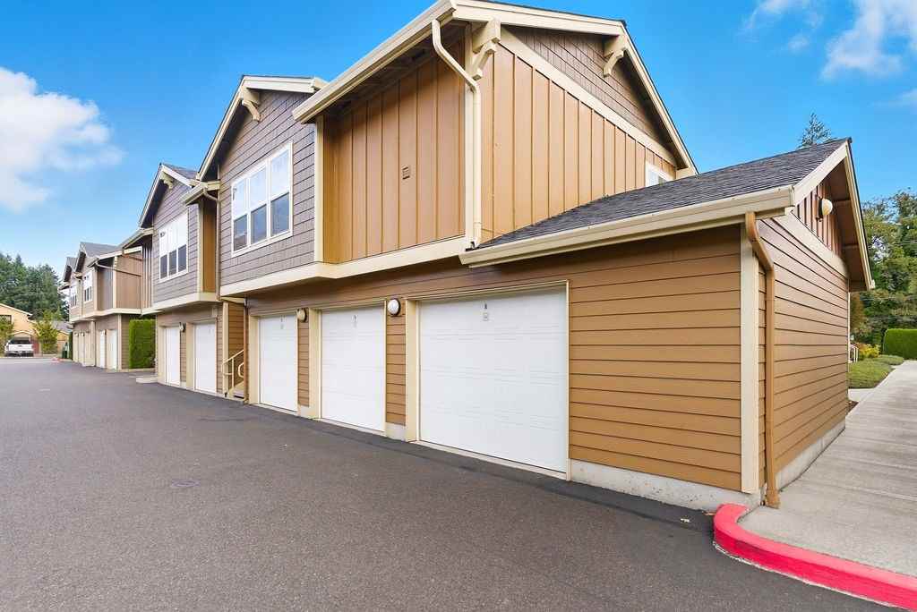 North Glen Villas - Photo 5 of 50