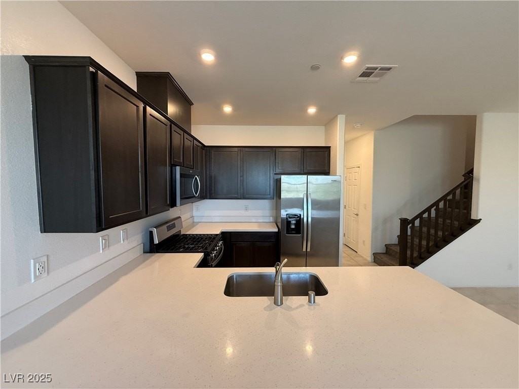 508 Ylang Pl - Photo 2 of 13