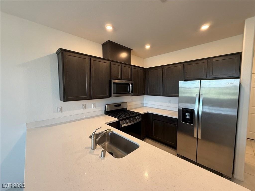 508 Ylang Pl - Photo 3 of 13