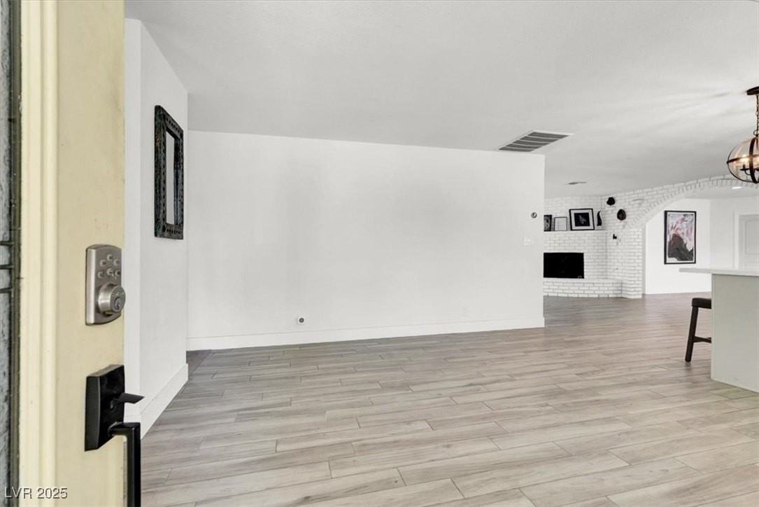 1600 Eaton Dr - Photo 5 of 41