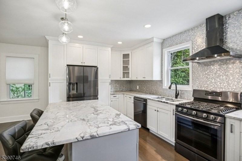 195 Harrison Ave - Photo 7 of 26