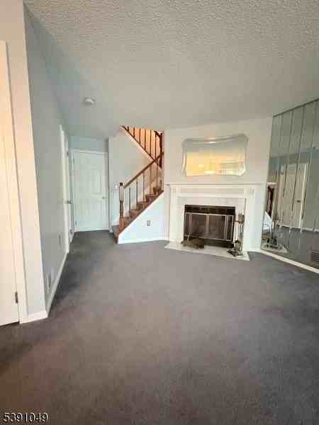 77 Howard St - Photo 7 of 14