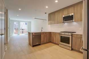 303 Madison St #507 - Photo 1 of 1