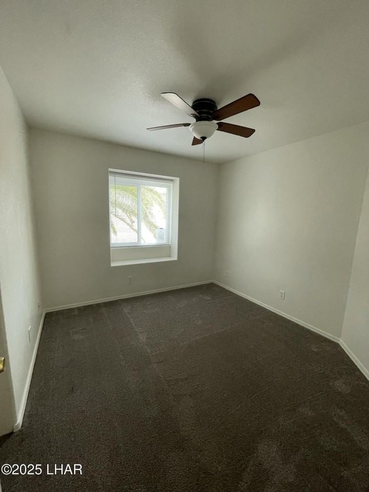 3917 Montezuma Dr - Photo 7 of 15