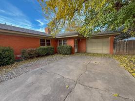 4318 58th St Apt B #B - Photo 1 of 1