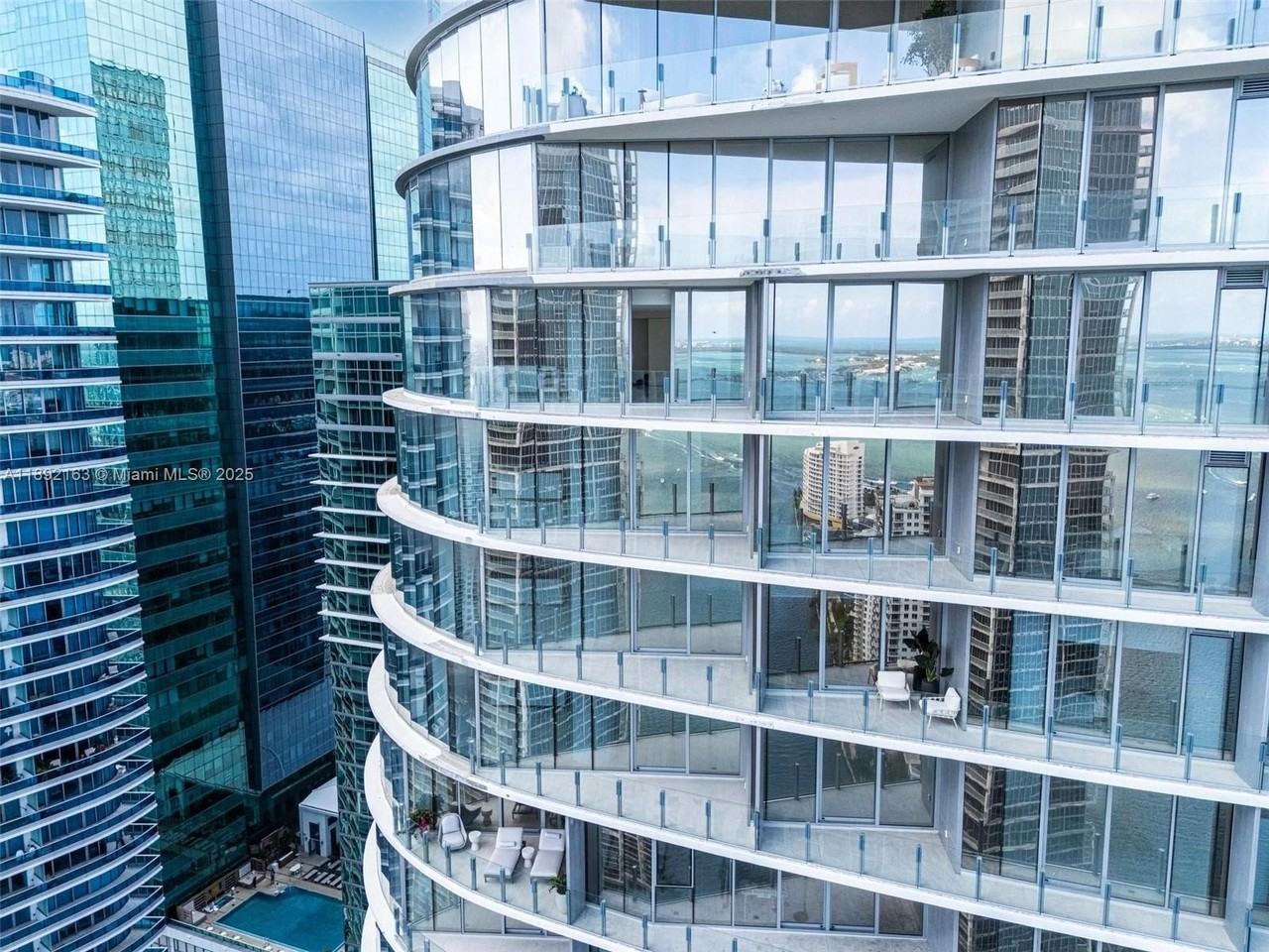 300 Biscayne Boulevard Way #4507W - Photo 7 of 50