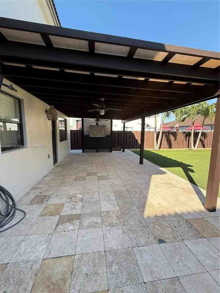 1535 Sw 145th Ave #1535 - Photo 7 of 8