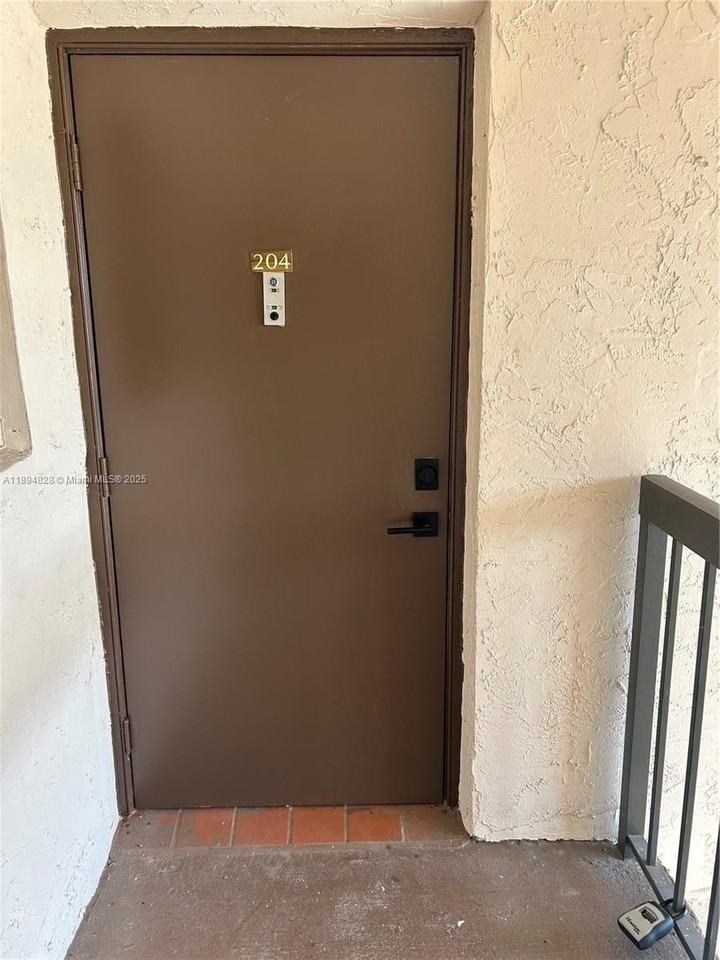 20730 Ne 8th Ct #204-16 - Photo 3 of 14