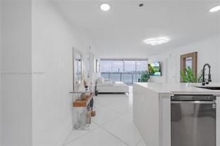 7601 E Treasure Dr #819 - Photo 1 of 1