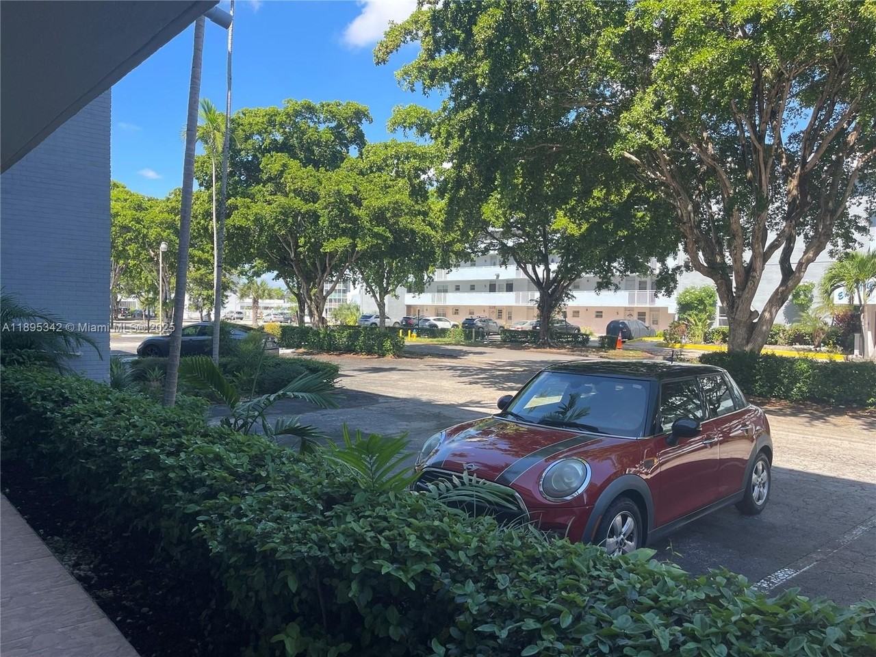 3750 Ne 169th St #102 - Photo 4 of 7