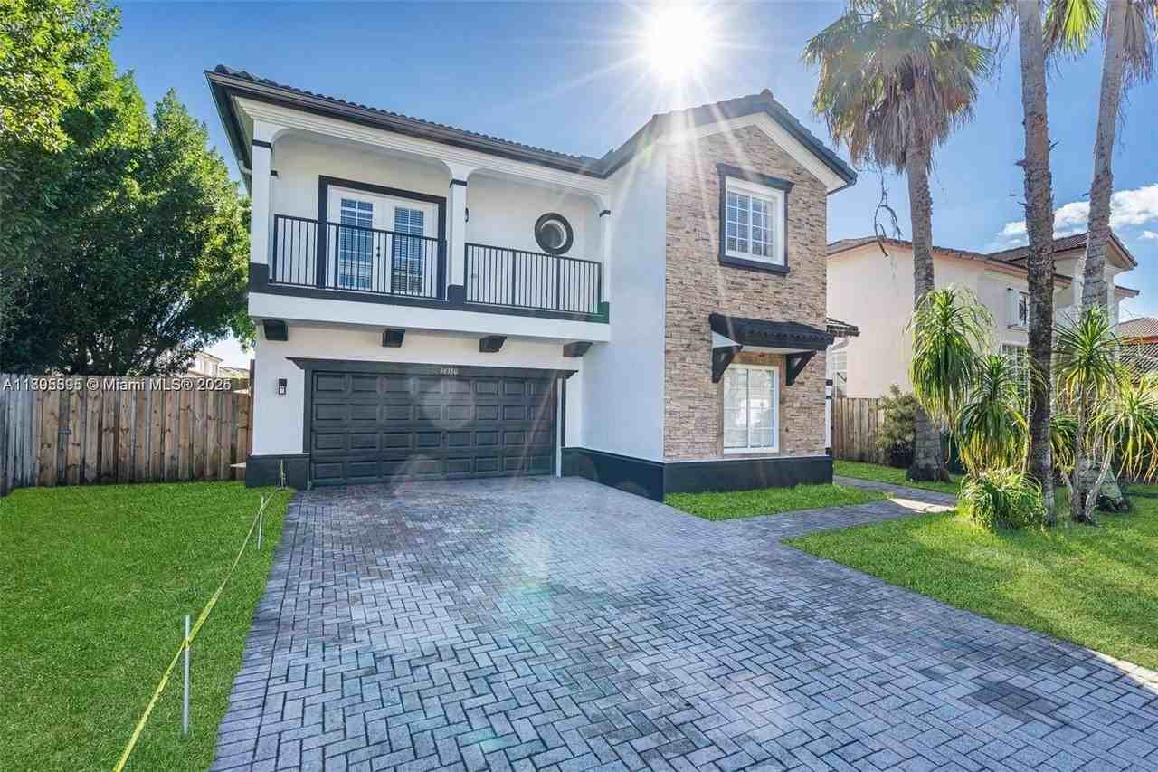 16350 Sw 50th Ter - Photo 2 of 21