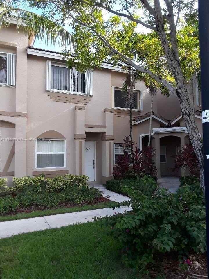 2322 Se 23rd Rd #2322 - Photo 5 of 11