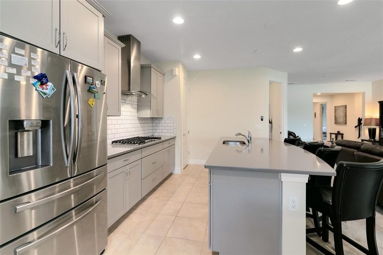 11167 Lemon Lake Boulevard - Photo 5 of 31