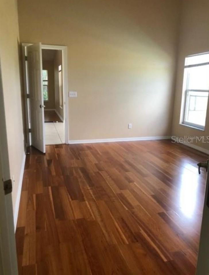 2371 The Oaks Blvd - Photo 4 of 23