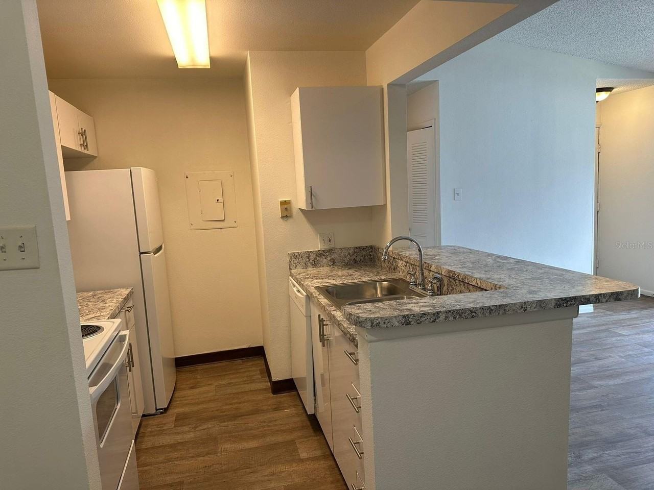 3816 Breakwater Way #203 - Photo 4 of 29