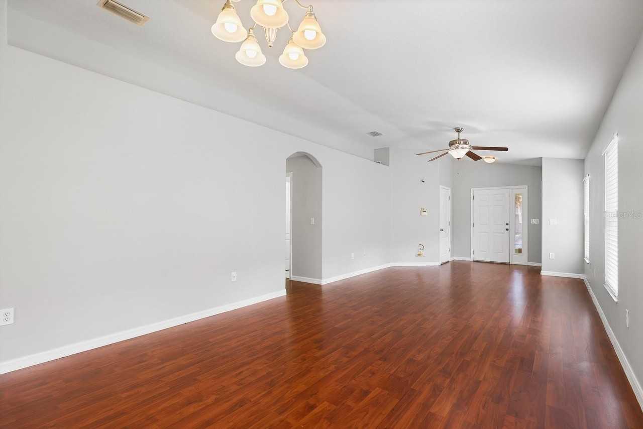 7538 Maroon Peak Drive - Photo 7 of 29