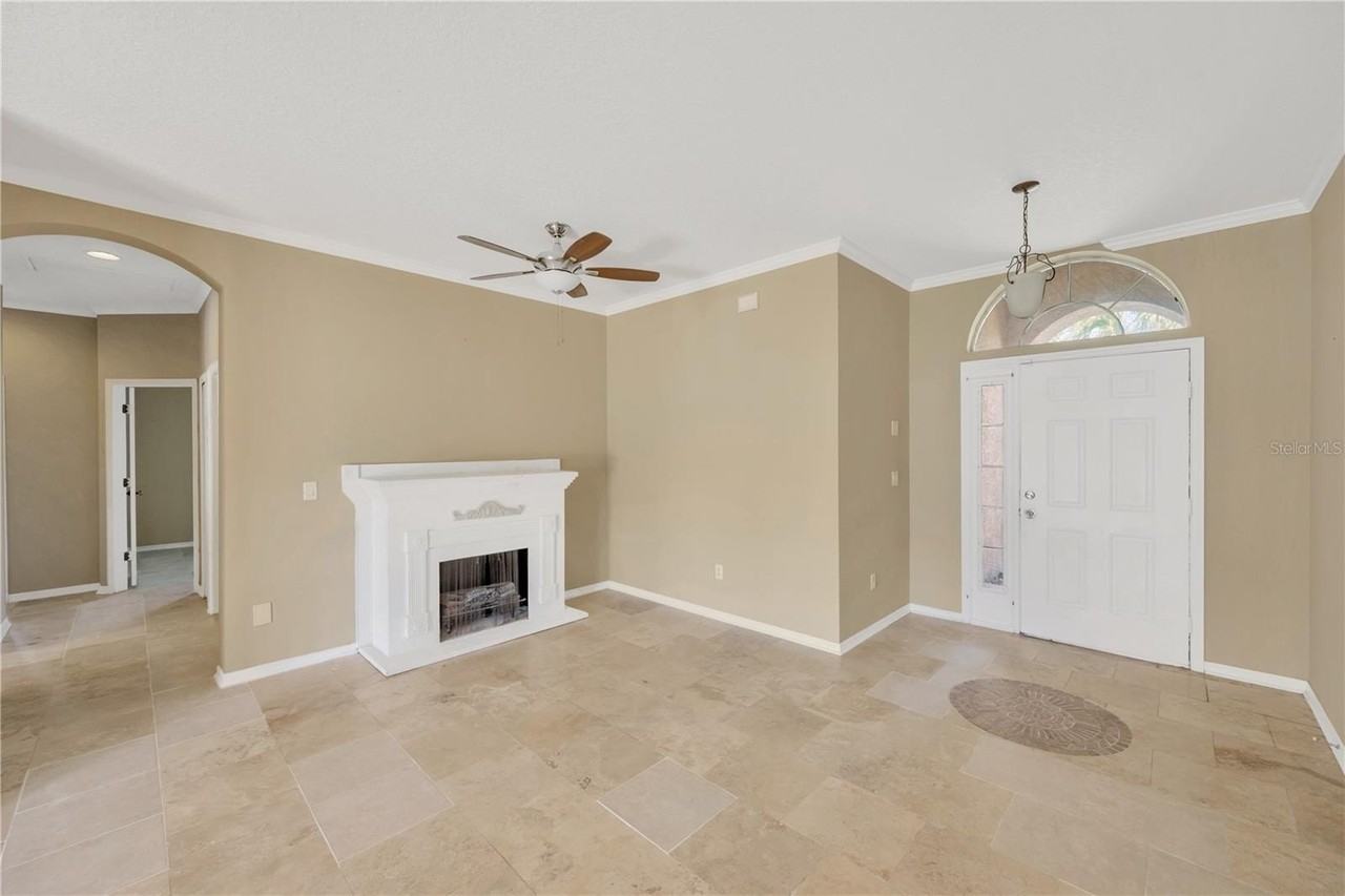 1833 Mira Lago Cir - Photo 6 of 39