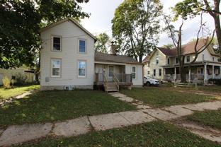 633 1/2 Whitney Blvd - Photo 1 of 1