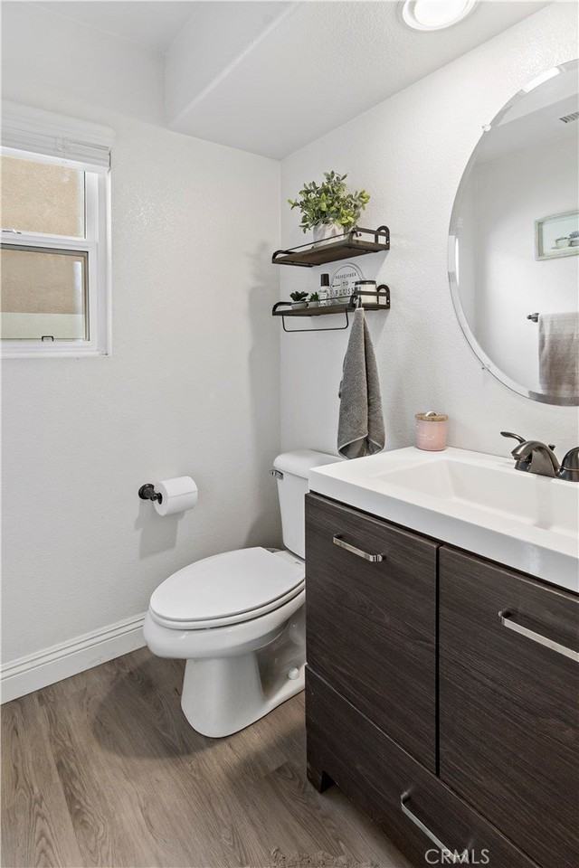 1664 Rigel St - Photo 6 of 32