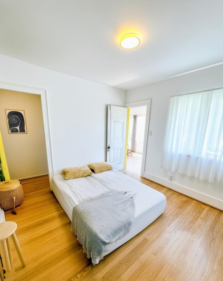 Algonquin St - Photo 3 of 3