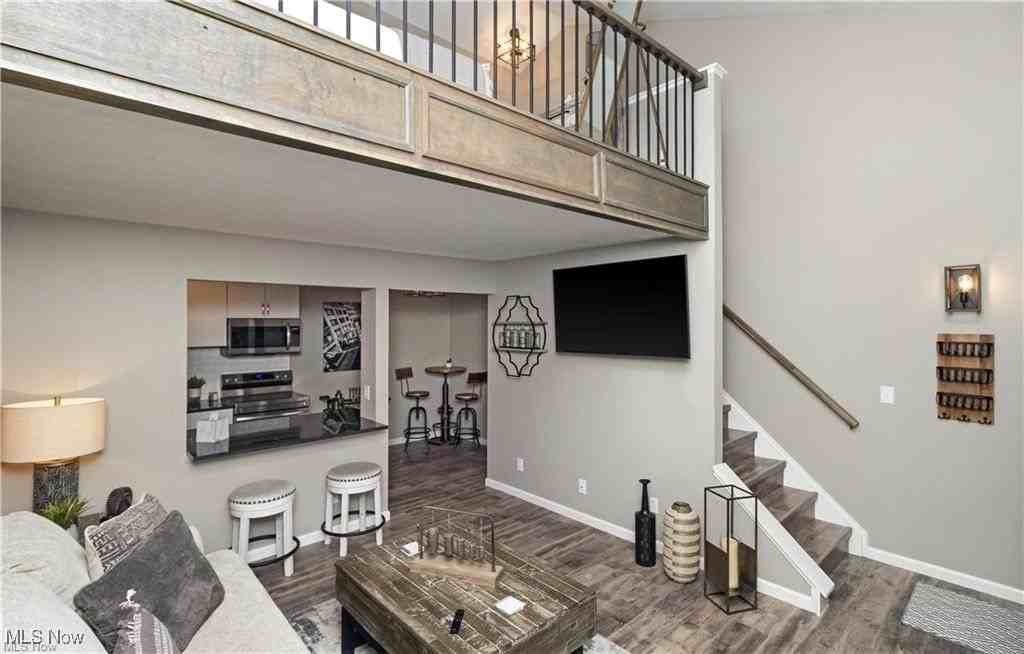 1597 Cedarwood Dr Apt F #F - Photo 4 of 18