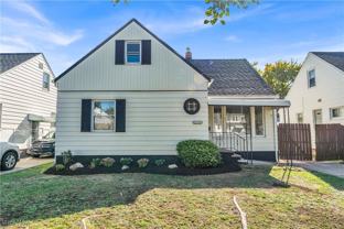 24330 Glenforest Rd - Photo 1 of 1