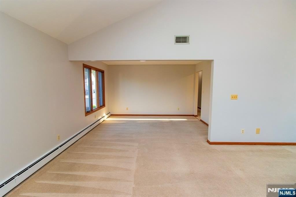 6 Donor Ave - Photo 7 of 23