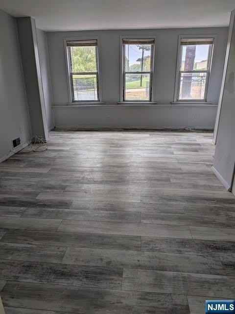 89 W Englewood Ave - Photo 7 of 11