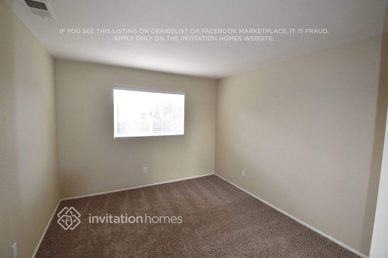 260 Cimarron Dr - Photo 6 of 12