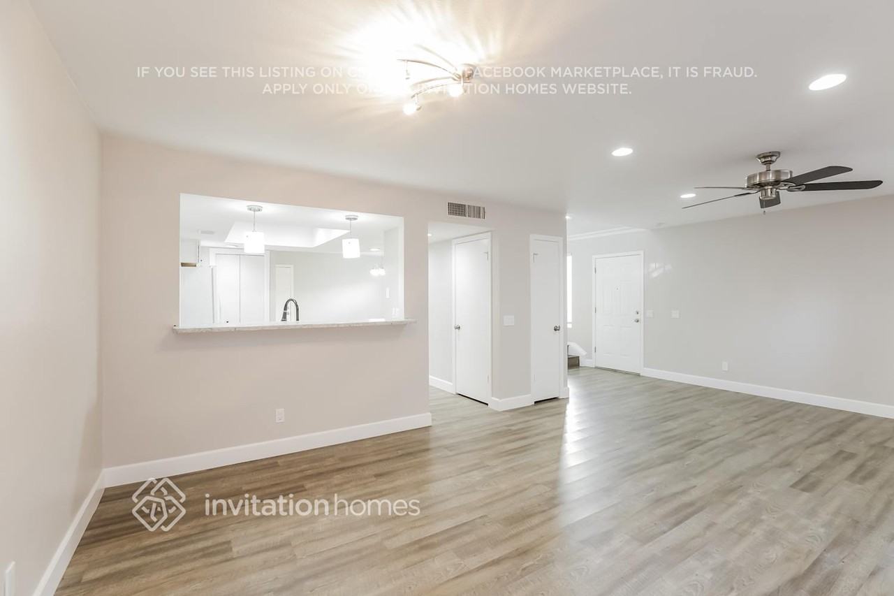 2733 West Estrella Drive - Photo 3 of 16