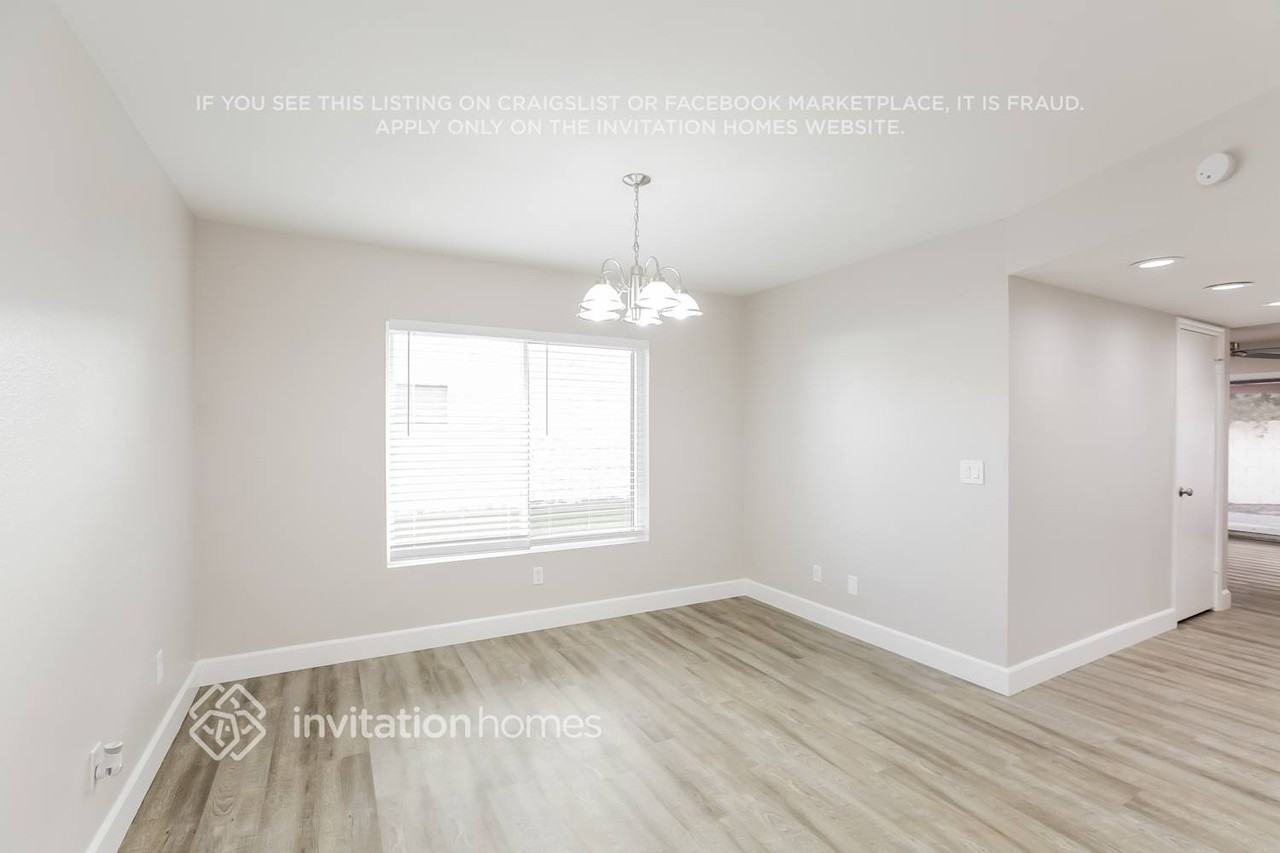 2733 West Estrella Drive - Photo 4 of 16