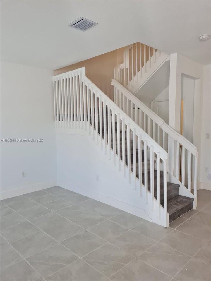 18320 Sw 148th Rd - Photo 4 of 5