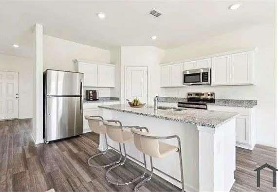 4928 Mccoy Dr - Photo 5 of 9