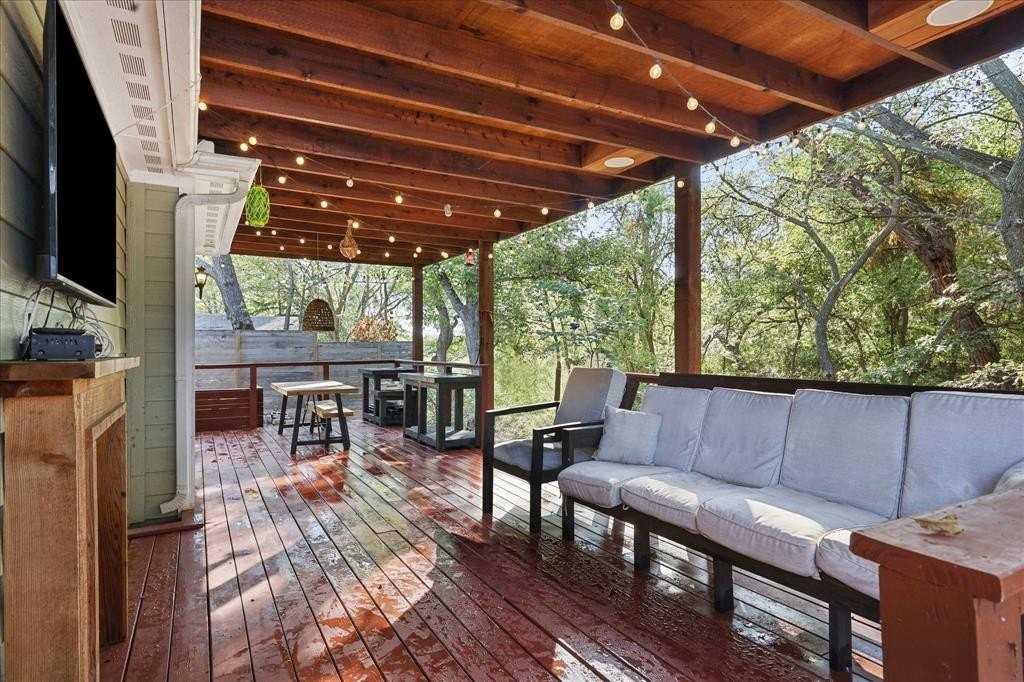 1185 E Jefferson St - Photo 2 of 24