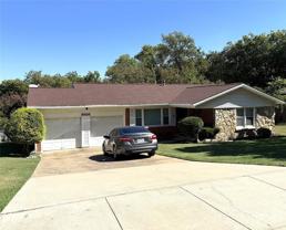 6416 Ridgecrest Cir - Photo 1 of 1