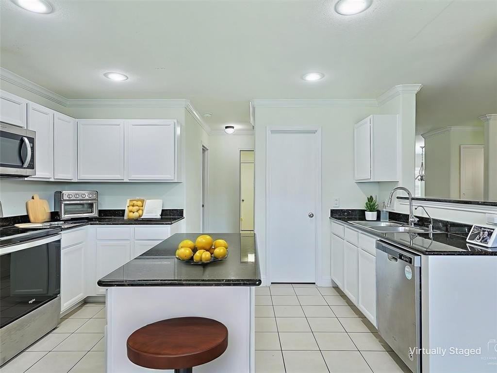 2549 Saddlehorn Dr - Photo 2 of 24