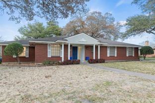 527 E Spring Valley Rd - Photo 1 of 1