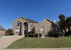 3921 Lakeside Dr - Photo 1 of 1