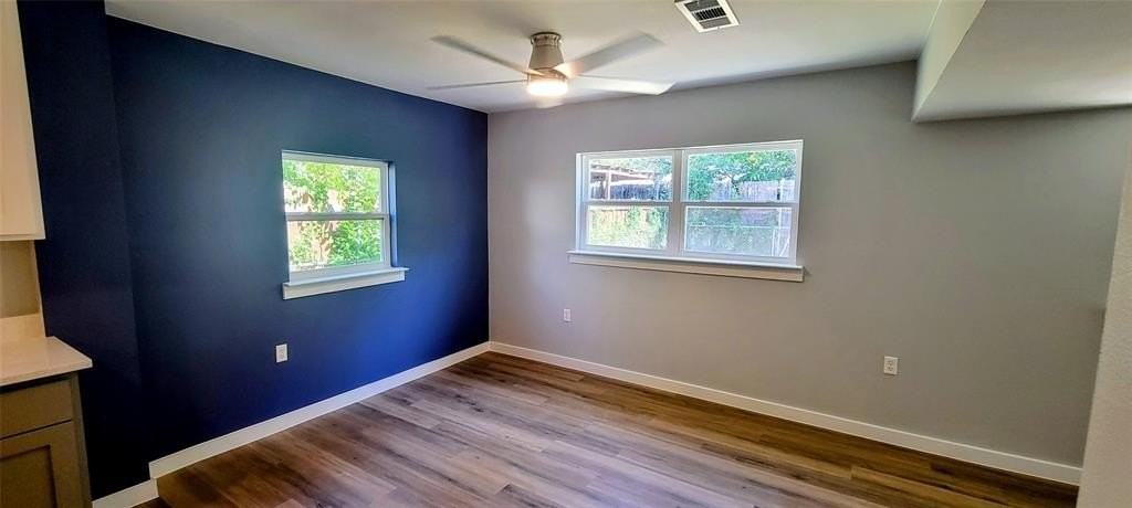 1710 Glenwick Ln - Photo 6 of 18