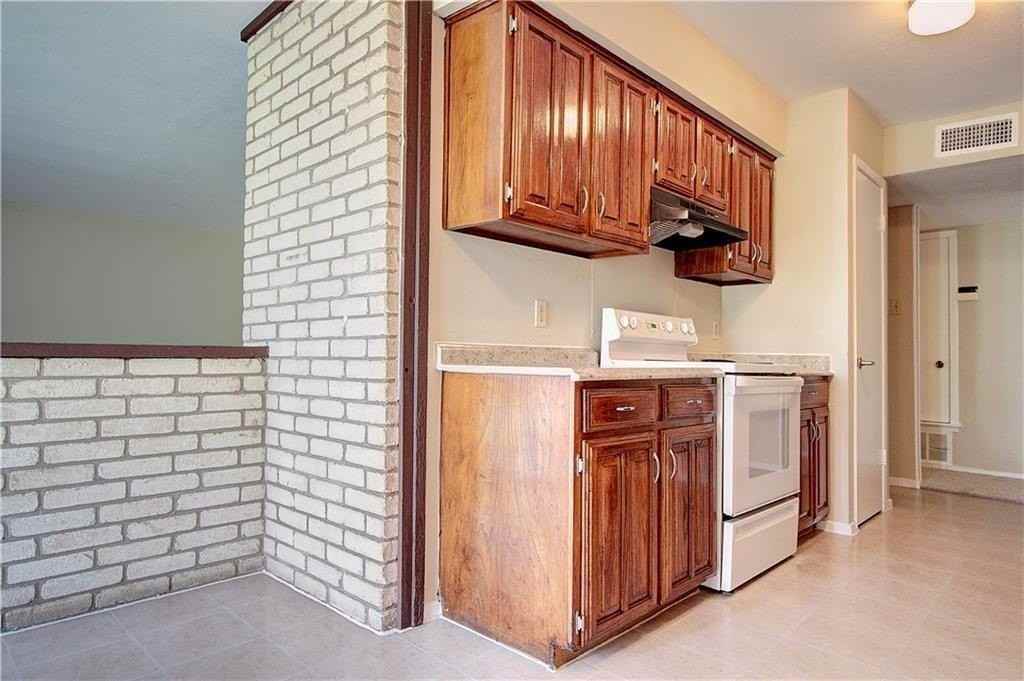 3414 Chesapeake Dr - Photo 6 of 11